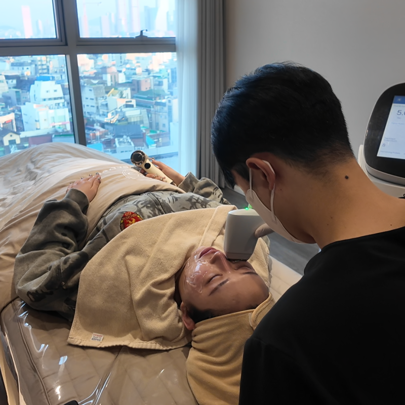 Sofwave di Hongdae: Apakah Kerutan di Sekitar Mata Saat Tersenyum Juga Bisa Membaik? 사진 7