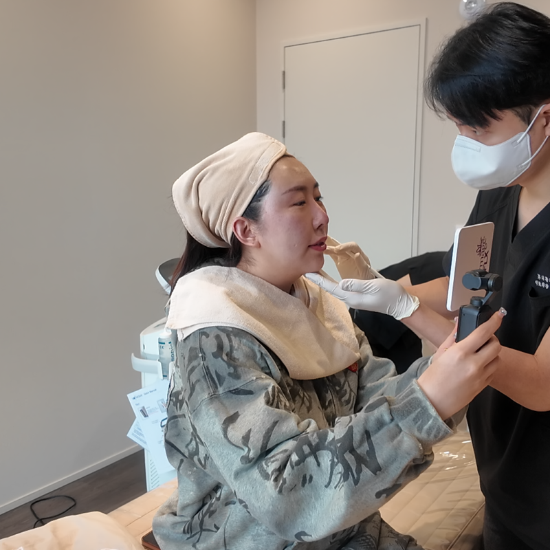 Sofwave di Hongdae: Apakah Kerutan di Sekitar Mata Saat Tersenyum Juga Bisa Membaik? 사진 5